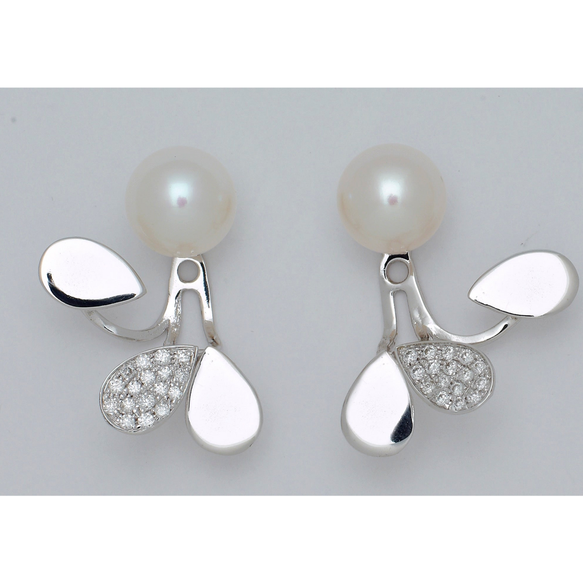 Classic White Pearl Earrings